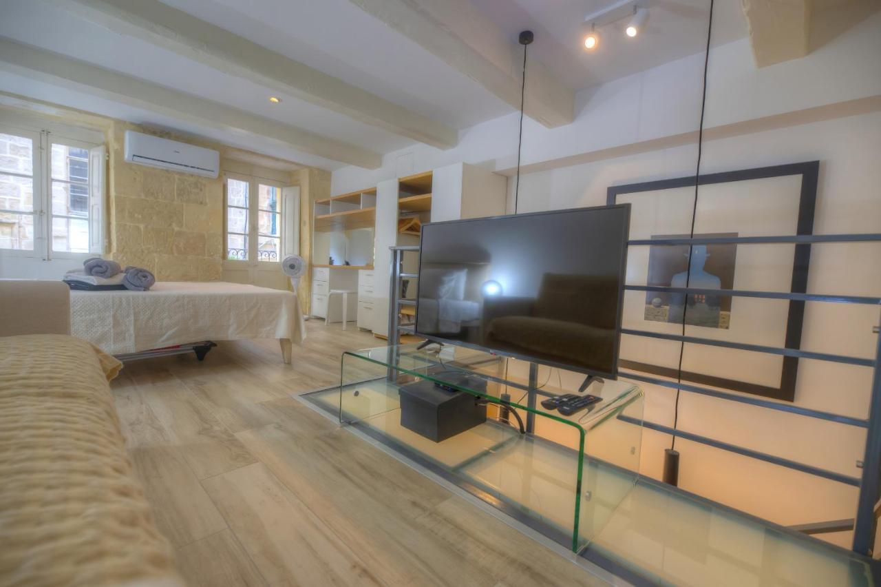 Cute And Modern Duplex Apartment In Ideal Location Rcas1-1 Valletta Buitenkant foto
